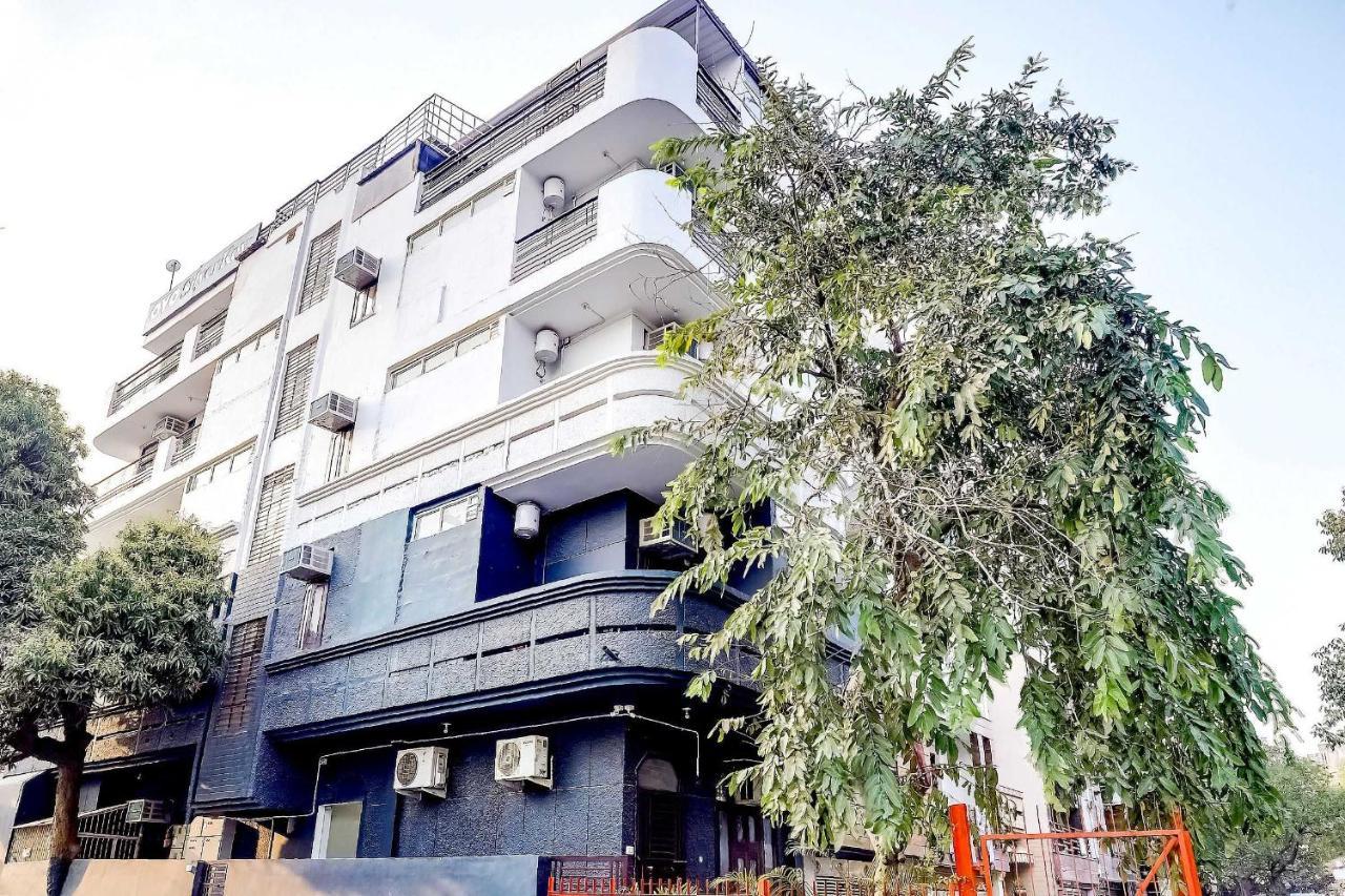 Collection O 71756 Hotel Silver Arrow Near Pacific Mall Tagore Garden Delhi  Eksteriør billede
