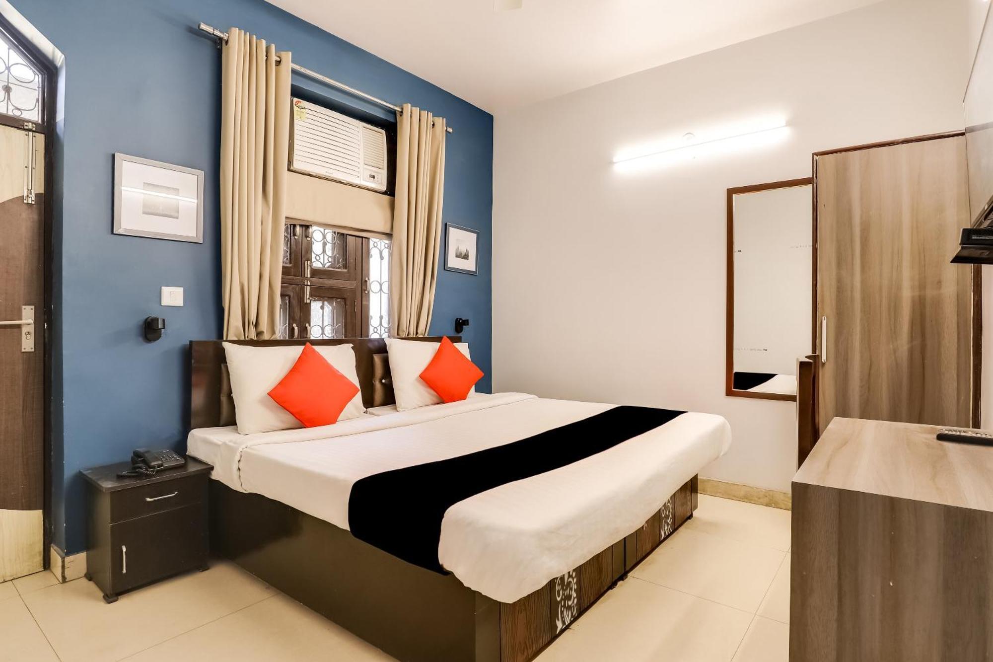 Collection O 71756 Hotel Silver Arrow Near Pacific Mall Tagore Garden Delhi  Eksteriør billede